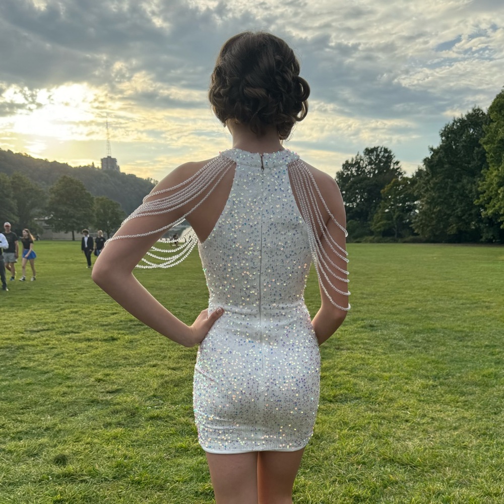 *RESERVED* NEW Nox Anabel Size 2 White Dress Prom Cocktail Party Cold Shoulder - Picture 3 of 10